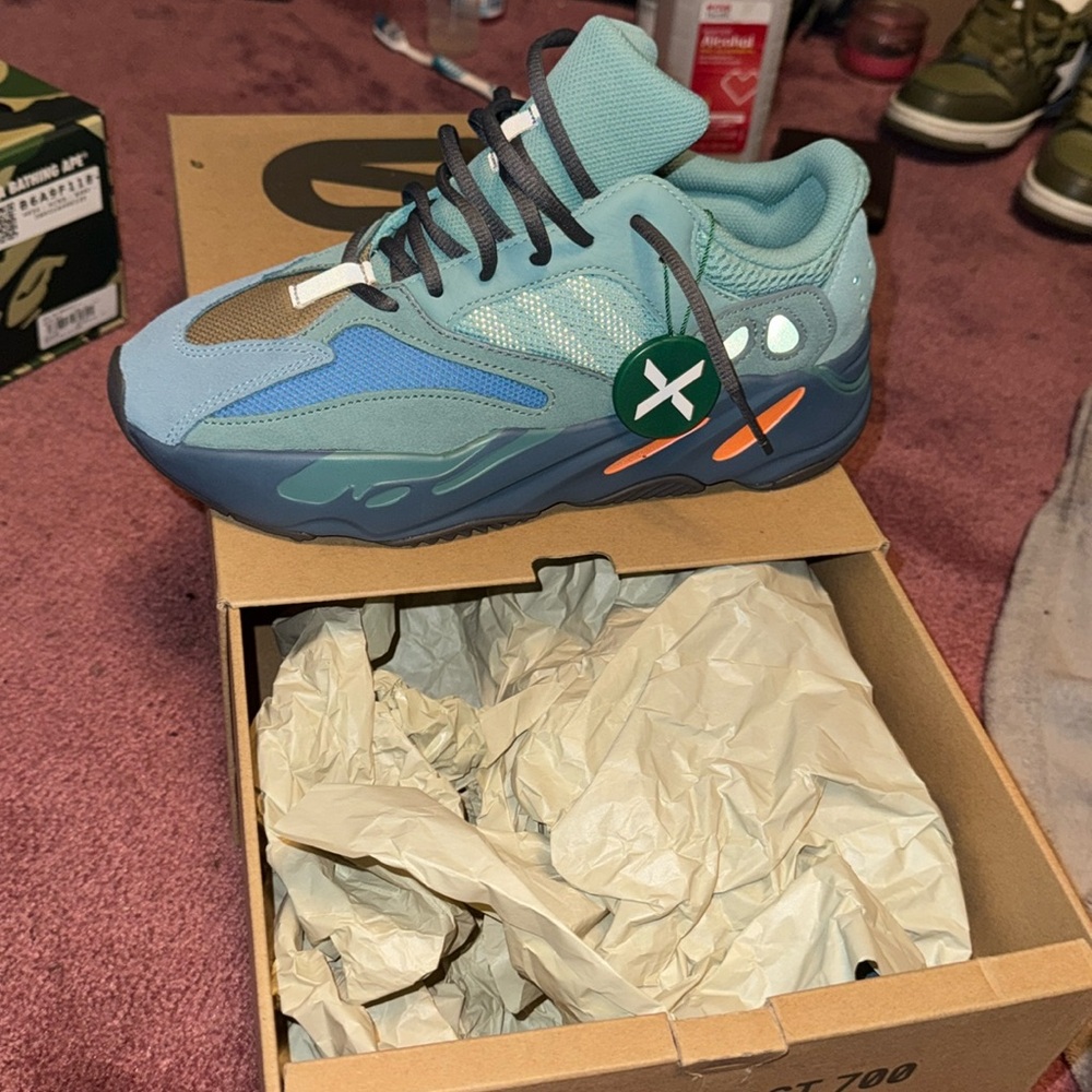 Yeezy 700